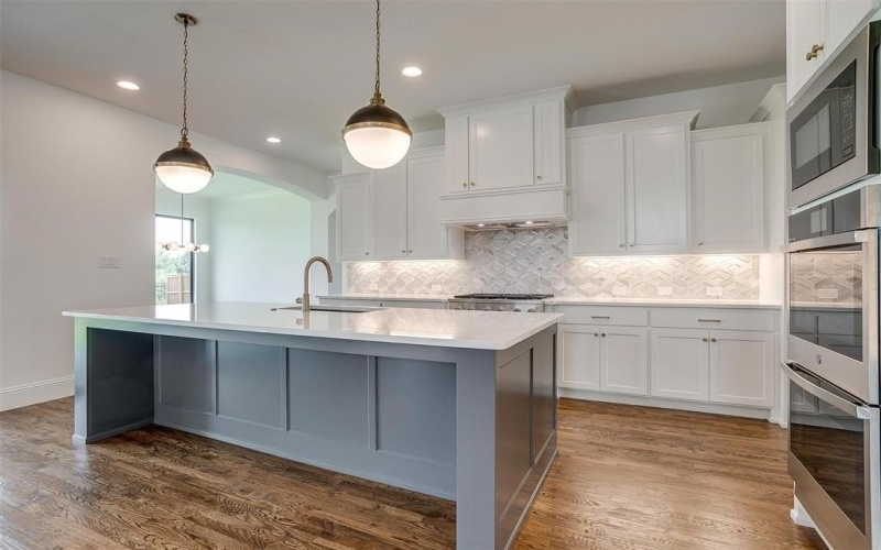 13229 Meadow Cross, Fort Worth, TX 76008, 4 Bedrooms Bedrooms, ,5 BathroomsBathrooms,Residential,For Sale,13229 Meadow Cross,20952801