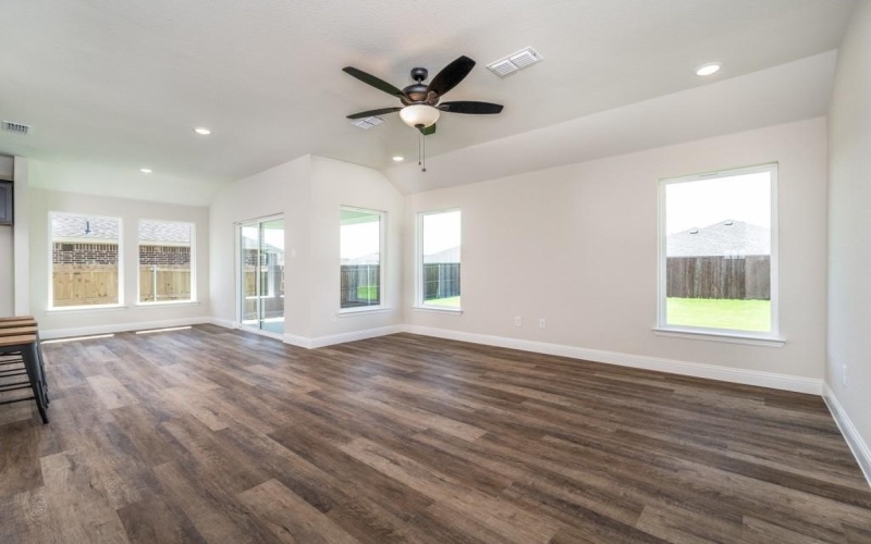 4712 Elite Drive, Sanger, TX 76266, 3 Habitaciones Habitaciones , ,2 BañosBaños,Residential,En Venta,4712 Elite Drive,20952825