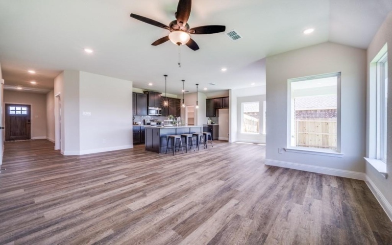 4712 Elite Drive, Sanger, TX 76266, 3 Habitaciones Habitaciones , ,2 BañosBaños,Residential,En Venta,4712 Elite Drive,20952825
