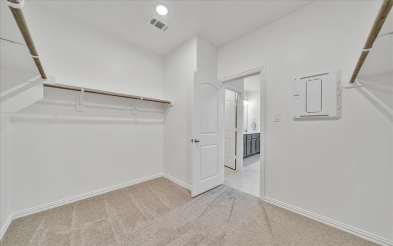 3525 Columbus Street, Gainesville, TX 76240, 4 Bedrooms Bedrooms, ,3 BathroomsBathrooms,Residential,For Sale,3525 Columbus Street,20952965