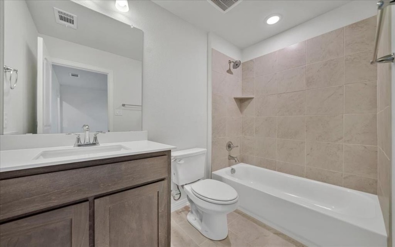 3525 Columbus Street, Gainesville, TX 76240, 4 Bedrooms Bedrooms, ,3 BathroomsBathrooms,Residential,For Sale,3525 Columbus Street,20952965