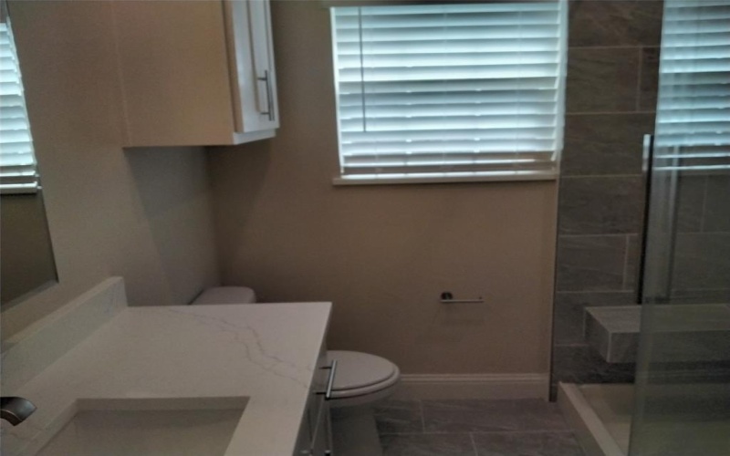 899 E Jefferson Street, Van Alstyne, TX 75495, 4 Habitaciones Habitaciones , ,3 BañosBaños,Residential,En Venta,899 E Jefferson Street,20953004