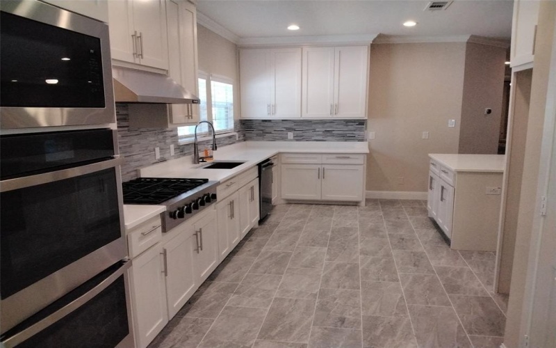 899 E Jefferson Street, Van Alstyne, TX 75495, 4 Habitaciones Habitaciones , ,3 BañosBaños,Residential,En Venta,899 E Jefferson Street,20953004