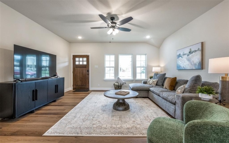 310 Sam Drive, Hillsboro, TX 76645, 3 Habitaciones Habitaciones , ,2 BañosBaños,Residential,En Venta,310 Sam Drive,20953036