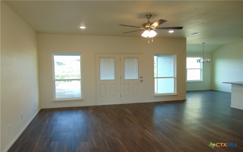 3101 Salt Fork Drive, Killeen, TX 76549, 4 Habitaciones Habitaciones , ,2 BañosBaños,Residential,En Venta,3101 Salt Fork Drive,581736
