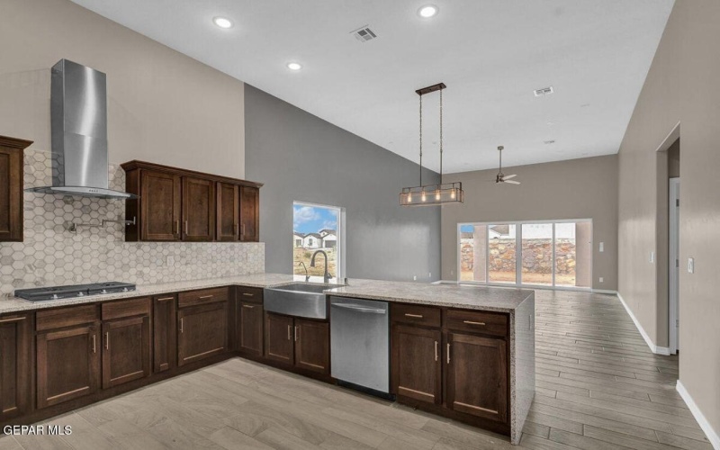 15320 Resolve Place, El Paso, TX 79938, 5 Habitaciones Habitaciones , ,3 BañosBaños,Residential,En Venta,15320 Resolve Place,923608