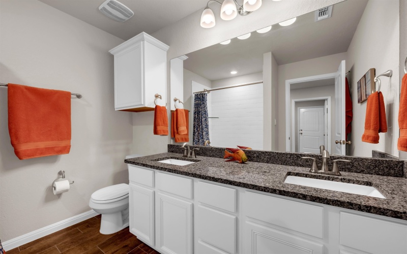 116 Tom Kite Drive, Burnet, TX 78611, 3 Bedrooms Bedrooms, ,2 BathroomsBathrooms,Residential,For Sale,116 Tom Kite Drive,173641