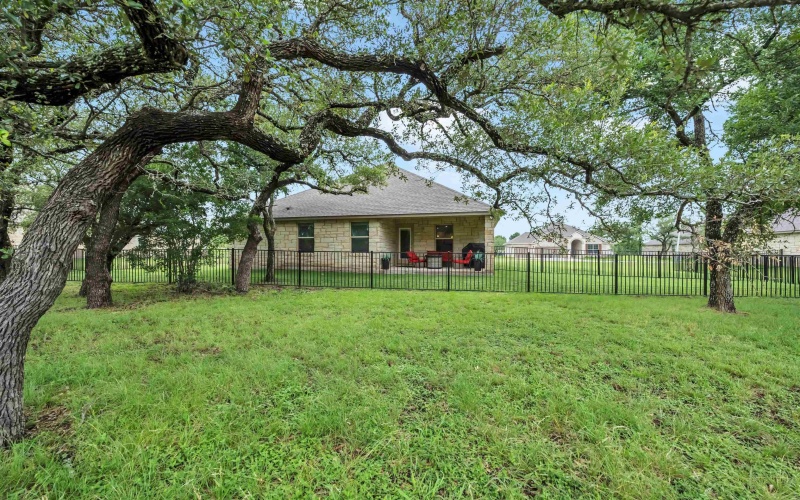 116 Tom Kite Drive, Burnet, TX 78611, 3 Bedrooms Bedrooms, ,2 BathroomsBathrooms,Residential,For Sale,116 Tom Kite Drive,173641