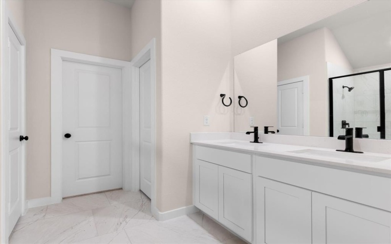 808 Tesslynn Avenue, Godley, TX 76044, 3 Bedrooms Bedrooms, ,2 BathroomsBathrooms,Residential,For Sale,808 Tesslynn Avenue,0,20953353