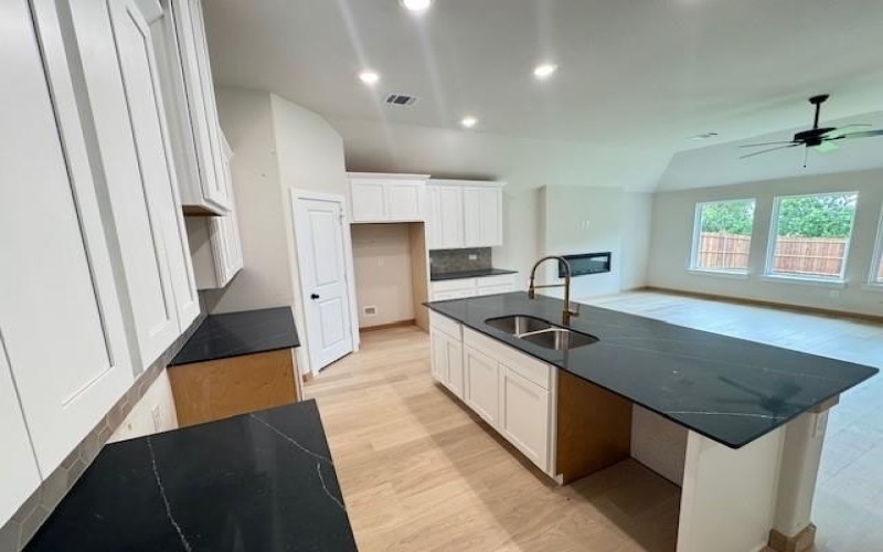 808 Tesslynn Avenue, Godley, TX 76044, 3 Bedrooms Bedrooms, ,2 BathroomsBathrooms,Residential,For Sale,808 Tesslynn Avenue,20953353