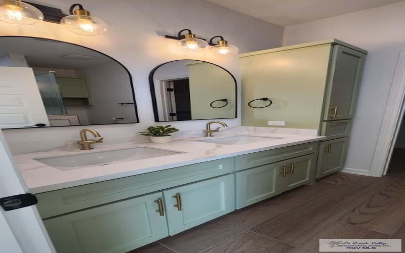 8713 SWAN LAKE DR, HARLINGEN, TX 78552, 3 Bedrooms Bedrooms, ,2 BathroomsBathrooms,Residential,For Sale,8713 SWAN LAKE DR,29765604