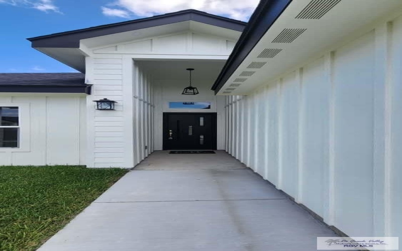 8713 SWAN LAKE DR, HARLINGEN, TX 78552, 3 Bedrooms Bedrooms, ,2 BathroomsBathrooms,Residential,For Sale,8713 SWAN LAKE DR,29765604