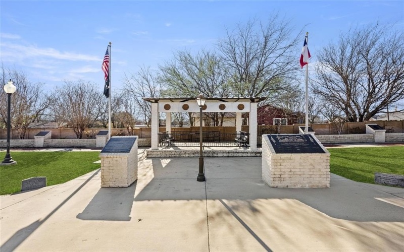 196 Pintail, Rhome, TX 76078, 3 Bedrooms Bedrooms, ,2 BathroomsBathrooms,Residential,For Sale,196 Pintail,20953656