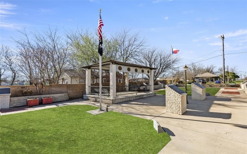 196 Pintail, Rhome, TX 76078, 3 Bedrooms Bedrooms, ,2 BathroomsBathrooms,Residential,For Sale,196 Pintail,20953656