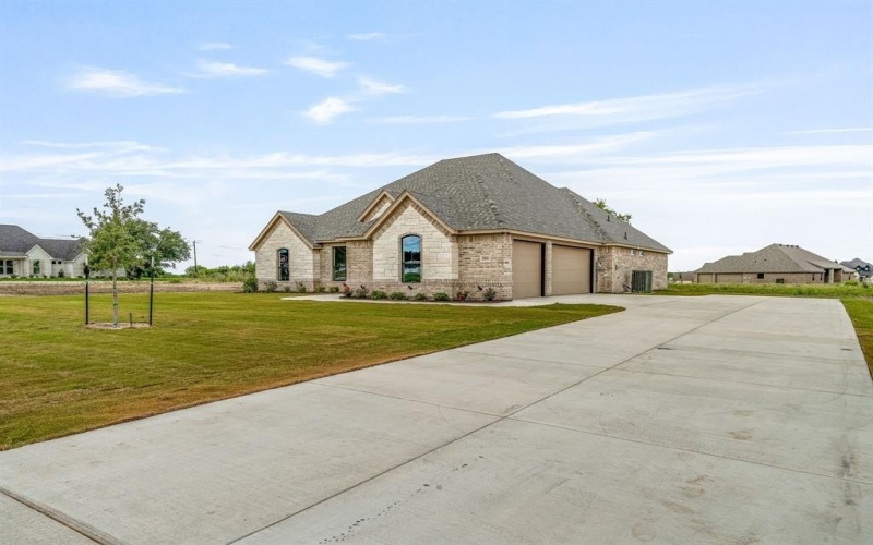 2001 Downslope Lane, Weatherford, TX 76087, 4 Habitaciones Habitaciones , ,3 BañosBaños,Residential,En Venta,2001 Downslope Lane,20953736