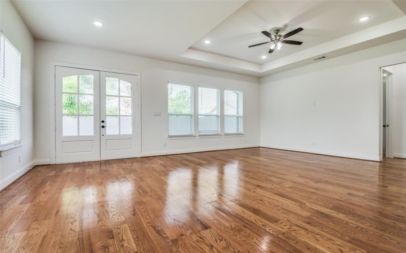 319 Bounding Main Street, Gun Barrel City, TX 75156, 4 Habitaciones Habitaciones , ,2 BañosBaños,Residential,En Venta,319 Bounding Main Street,20953830
