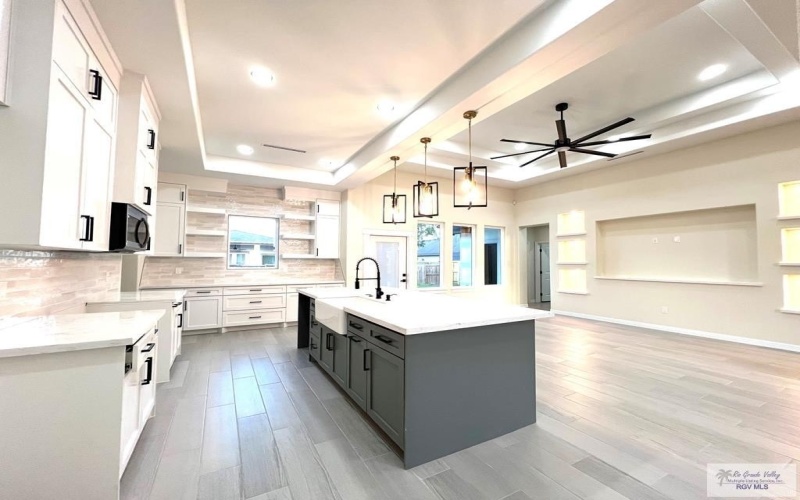 6168 MACKENNA DR, BROWNSVILLE, TX 78526, 4 Habitaciones Habitaciones , ,3 BañosBaños,Residential,En Venta,6168 MACKENNA DR,29765610