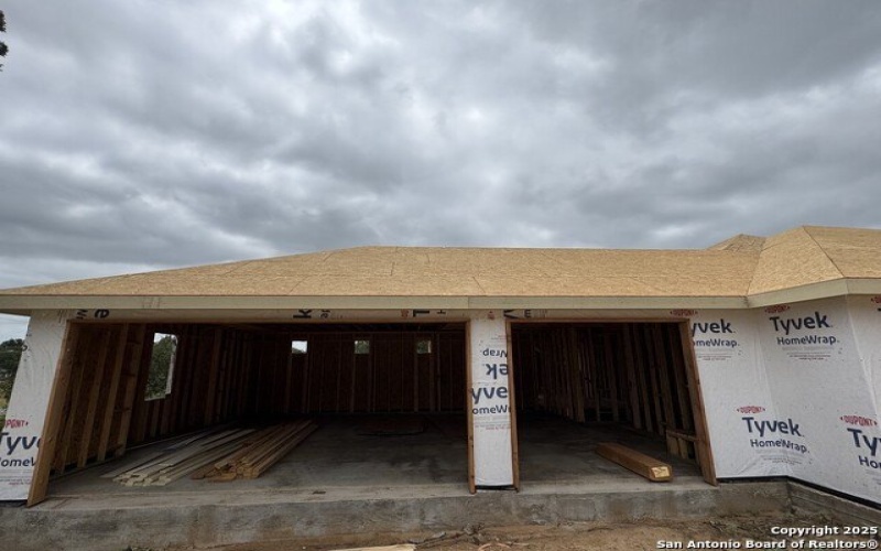 161 Timber Place, La Vernia, TX 78121, 4 Habitaciones Habitaciones , ,3 BañosBaños,Residential,En Venta,161 Timber Place,1871827