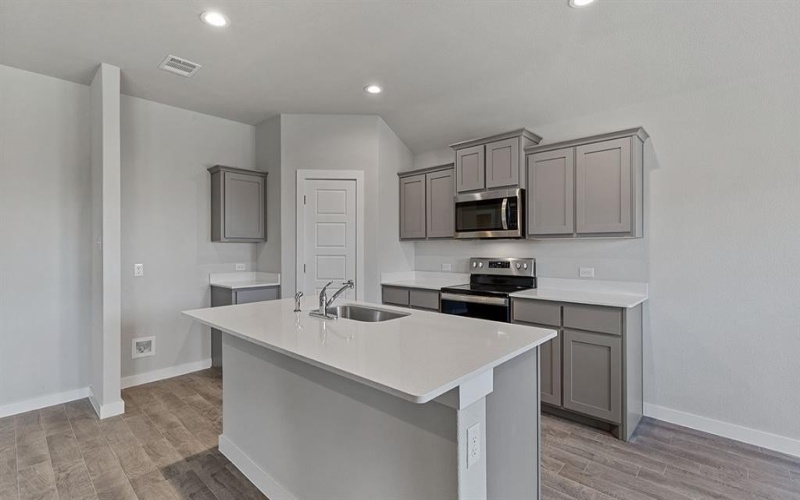 1772 RIVER BEND Road, Burleson, TX 76028, 4 Bedrooms Bedrooms, ,2 BathroomsBathrooms,Residential,For Sale,1772 RIVER BEND Road,20952537