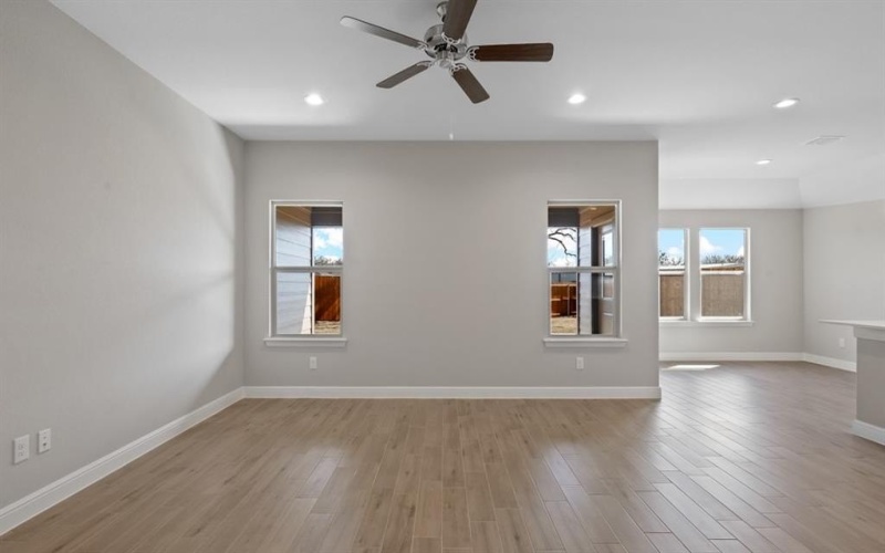 1753 RIVER BEND Road, Burleson, TX 76028, 4 Bedrooms Bedrooms, ,2 BathroomsBathrooms,Residential,For Sale,1753 RIVER BEND Road,20952842
