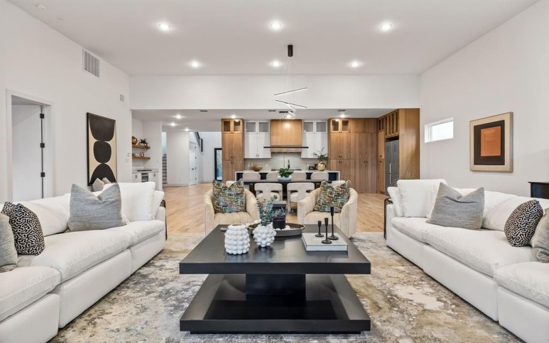 3940 N Cresthaven, Dallas, TX 75209, 5 Habitaciones Habitaciones , ,6 BañosBaños,Residential,En Venta,3940 N Cresthaven,20954136