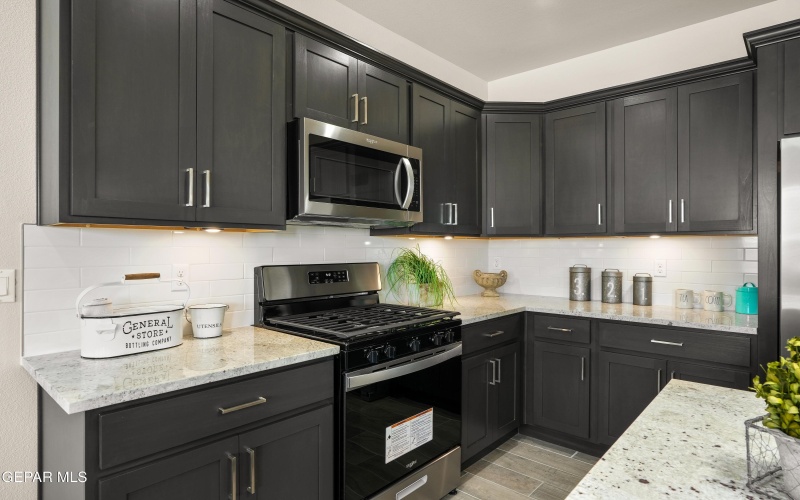 14924 Hill Ridge Court, El Paso, TX 79938, 3 Habitaciones Habitaciones , ,2 BañosBaños,Residential,En Venta,14924 Hill Ridge Court,923710