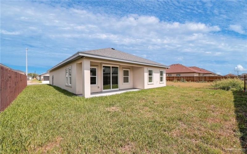 5928 N Rayo Del Sol Street, Edinburg, TX 78542, 3 Bedrooms Bedrooms, ,2 BathroomsBathrooms,Residential,For Sale,5928 N Rayo Del Sol Street,472659