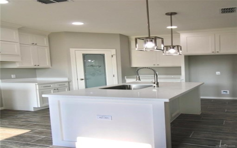 429 Serg Loop, Alamo, TX 78516, 3 Bedrooms Bedrooms, ,2 BathroomsBathrooms,Residential,For Sale,429 Serg Loop,472705