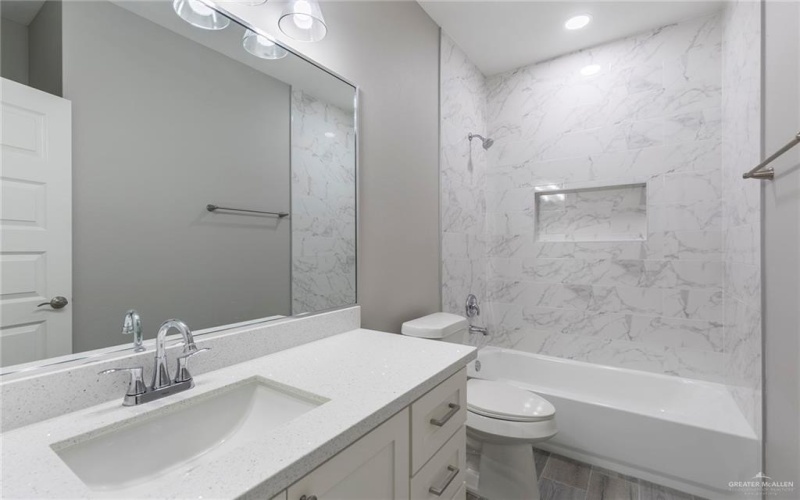 2314 Cuesta Del Sol Street, Edinburg, TX 78542, 3 Habitaciones Habitaciones , ,2 BañosBaños,Residential,En Venta,2314 Cuesta Del Sol Street,472711