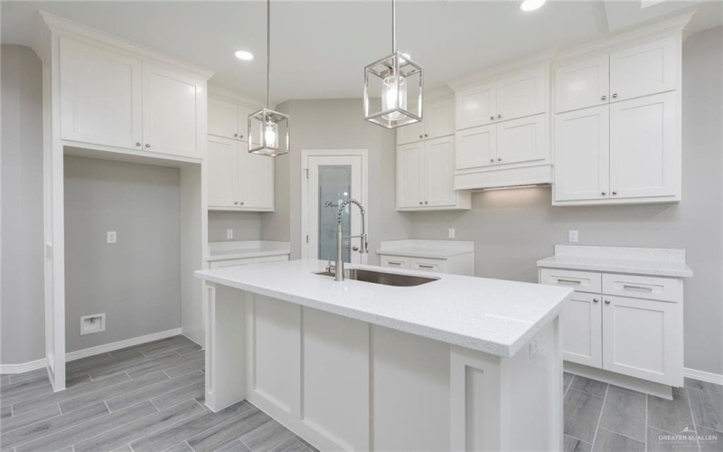 2314 Cuesta Del Sol Street, Edinburg, TX 78542, 3 Habitaciones Habitaciones , ,2 BañosBaños,Residential,En Venta,2314 Cuesta Del Sol Street,472711