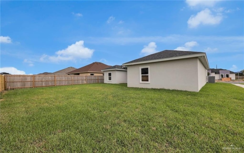 3000 S Livingston Street, Edinburg, TX 78542, 4 Bedrooms Bedrooms, ,2 BathroomsBathrooms,Residential,For Sale,3000 S Livingston Street,472739