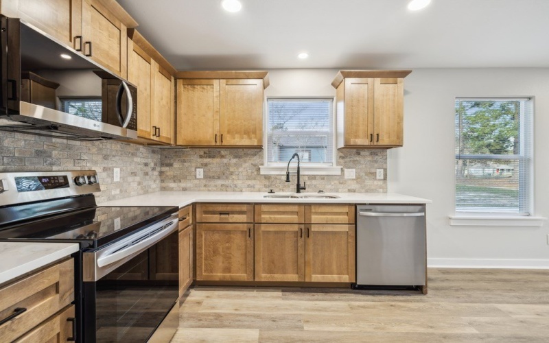 716 Lock, Nacogdoches, TX 75964, 4 Bedrooms Bedrooms, ,2 BathroomsBathrooms,Residential,For Sale,716 Lock,22500978