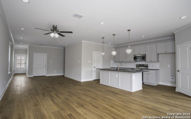 9015 SUMMERWOOD BEND, San Antonio, TX 78254, 4 Bedrooms Bedrooms, ,2 BathroomsBathrooms,Residential,For Sale,9015 SUMMERWOOD BEND,1830673