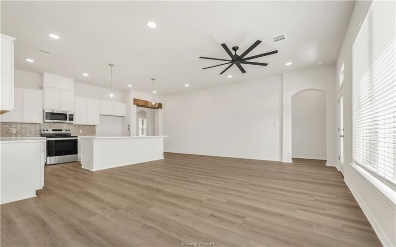 3148 Margaret Rudder Parkway, Bryan, TX 77808, 3 Bedrooms Bedrooms, ,2 BathroomsBathrooms,Residential,For Sale,3148 Margaret Rudder Parkway,0,25006473