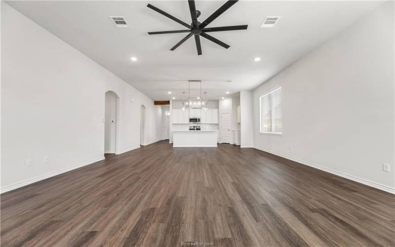 3144 Margaret Rudder Parkway, Bryan, TX 77808, 3 Bedrooms Bedrooms, ,2 BathroomsBathrooms,Residential,For Sale,3144 Margaret Rudder Parkway,0,25006474
