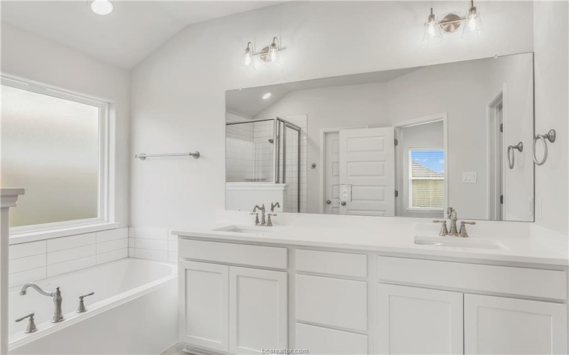 3144 Margaret Rudder Parkway, Bryan, TX 77808, 3 Bedrooms Bedrooms, ,2 BathroomsBathrooms,Residential,For Sale,3144 Margaret Rudder Parkway,0,25006474