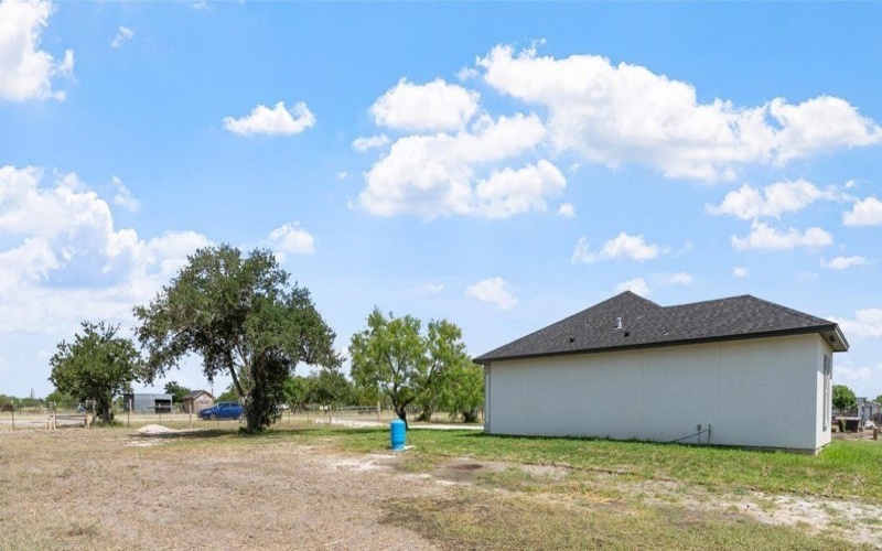 686 County Road 3061, Orange Grove, TX 78372, 3 Habitaciones Habitaciones , ,2 BañosBaños,Residential,En Venta,686 County Road 3061,459999