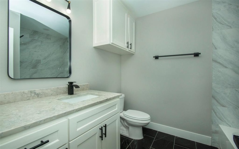 519 W James Street, Wills Point, TX 75169, 3 Habitaciones Habitaciones , ,2 BañosBaños,Residential,En Venta,519 W James Street,0,20870968