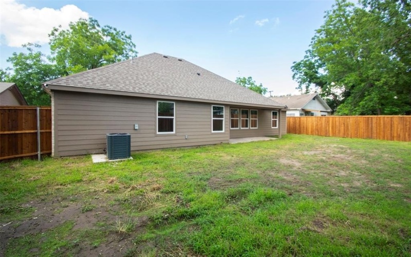 519 W James Street, Wills Point, TX 75169, 3 Habitaciones Habitaciones , ,2 BañosBaños,Residential,En Venta,519 W James Street,0,20870968