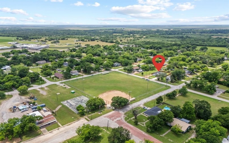 402 S Humphrey Avenue, Kerens, TX 75144, 3 Habitaciones Habitaciones , ,2 BañosBaños,Residential,En Venta,402 S Humphrey Avenue,20948251