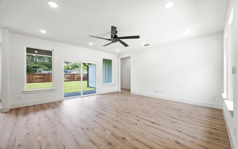 402 S Humphrey Avenue, Kerens, TX 75144, 3 Habitaciones Habitaciones , ,2 BañosBaños,Residential,En Venta,402 S Humphrey Avenue,20948251
