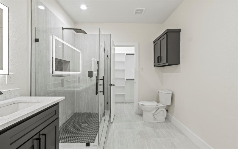 1527 S Denley Drive, Dallas, TX 75216, 4 Habitaciones Habitaciones , ,2 BañosBaños,Residential,En Venta,1527 S Denley Drive,20954677
