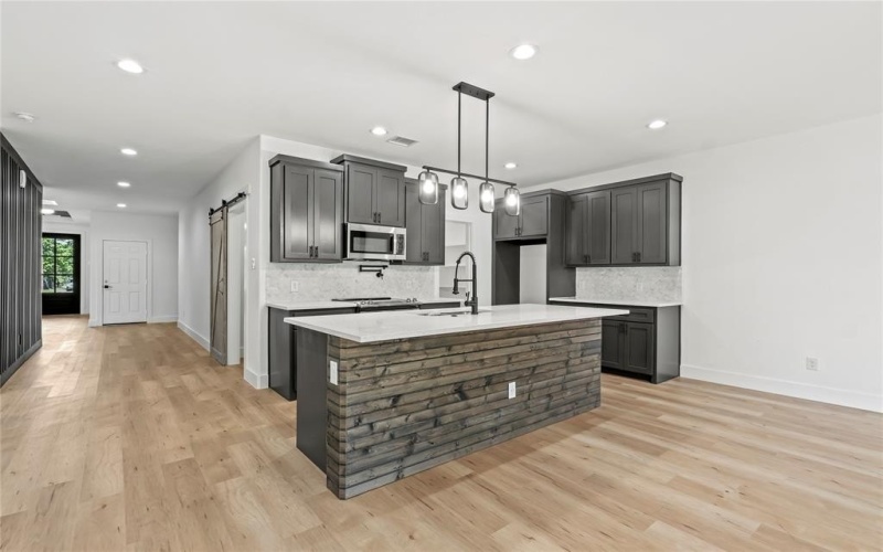 1527 S Denley Drive, Dallas, TX 75216, 4 Habitaciones Habitaciones , ,2 BañosBaños,Residential,En Venta,1527 S Denley Drive,20954677