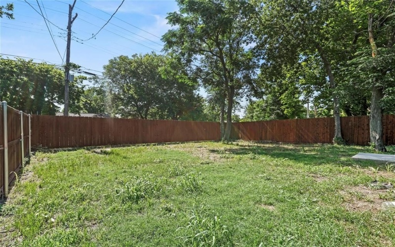 1527 S Denley Drive, Dallas, TX 75216, 4 Habitaciones Habitaciones , ,2 BañosBaños,Residential,En Venta,1527 S Denley Drive,20954677