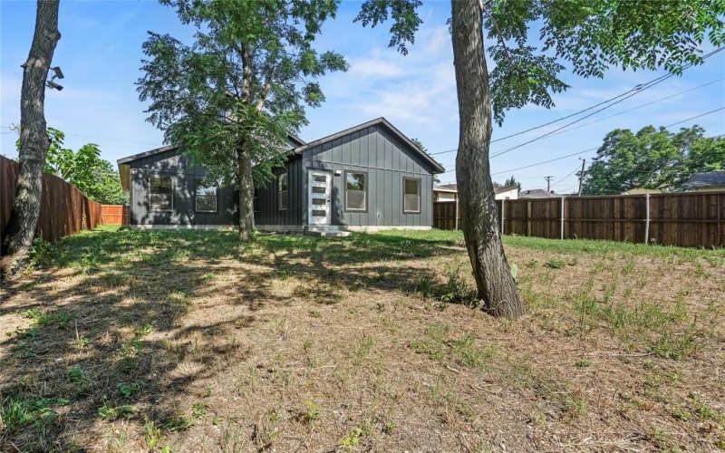 1527 S Denley Drive, Dallas, TX 75216, 4 Habitaciones Habitaciones , ,2 BañosBaños,Residential,En Venta,1527 S Denley Drive,20954677