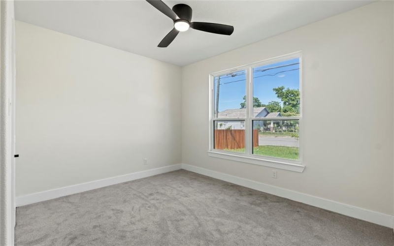 1527 S Denley Drive, Dallas, TX 75216, 4 Habitaciones Habitaciones , ,2 BañosBaños,Residential,En Venta,1527 S Denley Drive,20954677
