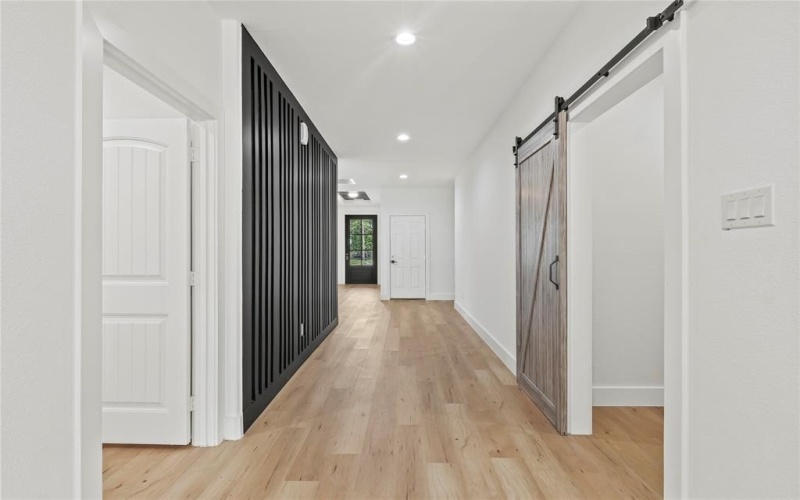 1527 S Denley Drive, Dallas, TX 75216, 4 Habitaciones Habitaciones , ,2 BañosBaños,Residential,En Venta,1527 S Denley Drive,20954677