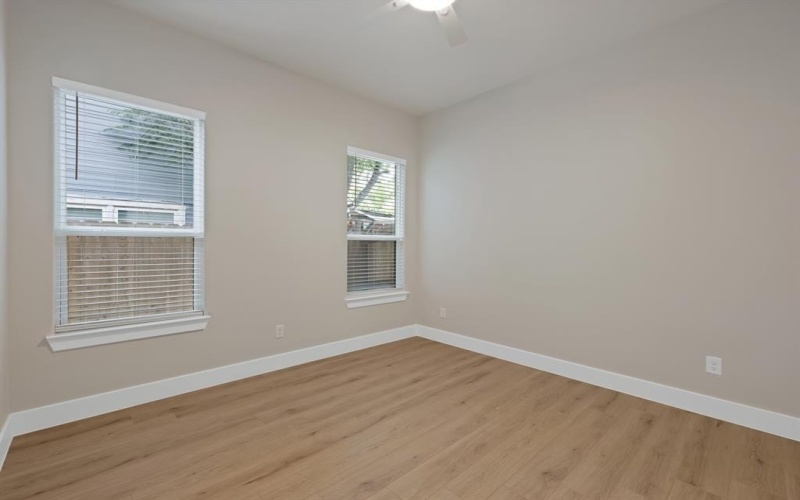 5328 Locke Avenue, Fort Worth, TX 76107, 4 Habitaciones Habitaciones , ,2 BañosBaños,Residential,En Venta,5328 Locke Avenue,20954841