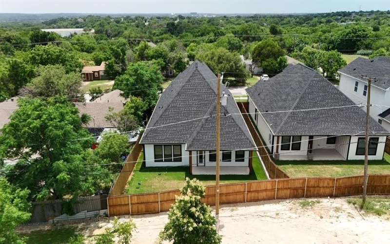 5328 Locke Avenue, Fort Worth, TX 76107, 4 Habitaciones Habitaciones , ,2 BañosBaños,Residential,En Venta,5328 Locke Avenue,20954841