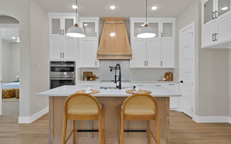 5328 Locke Avenue, Fort Worth, TX 76107, 4 Habitaciones Habitaciones , ,2 BañosBaños,Residential,En Venta,5328 Locke Avenue,20954841